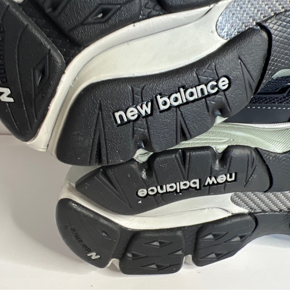 NWT New Balance 920 Made In England M920CHR running shoes Charcoal Grey Sz 6 main image 7